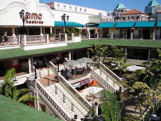 CocoWalk-mall-shopping-Miami