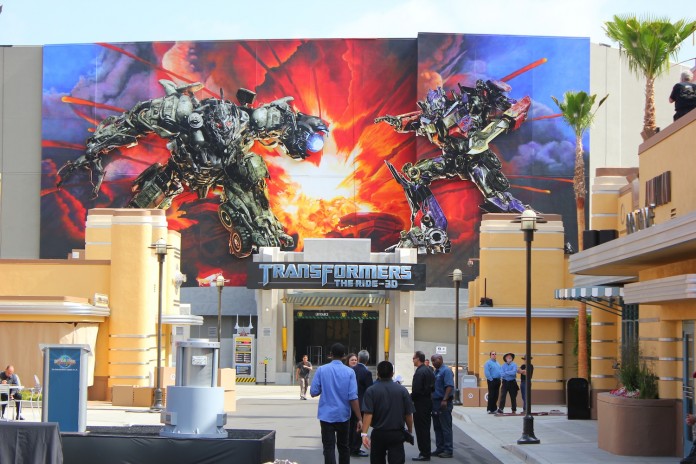 universal-Transformers-The-Ride-3D-Red-Carpet-Grand-Opening-Event-4_1337962156