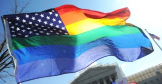 Bandeira Americana e Gay