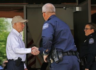 jeff-sessions cumprimenta agentes da fronteira dos eua